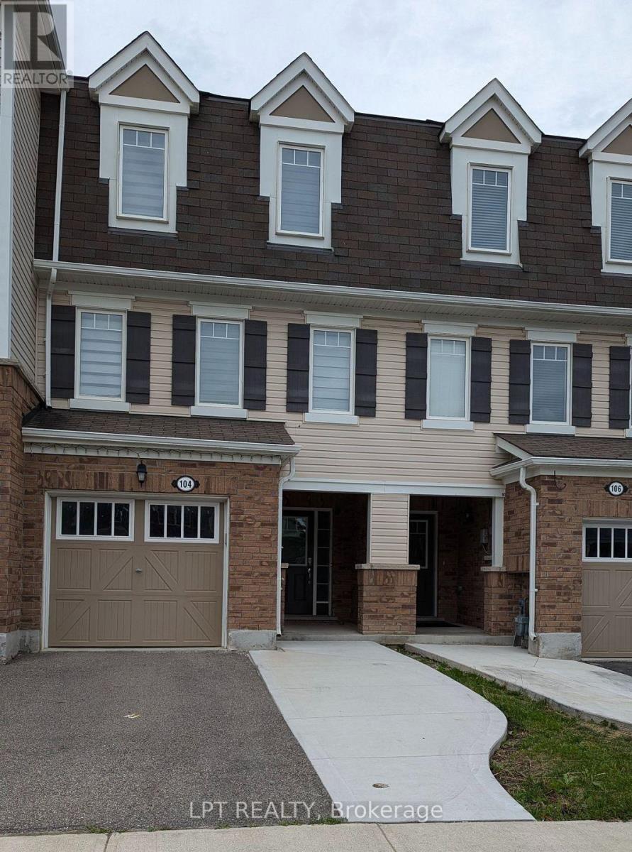 104 BANNISTER CRESCENT Brampton