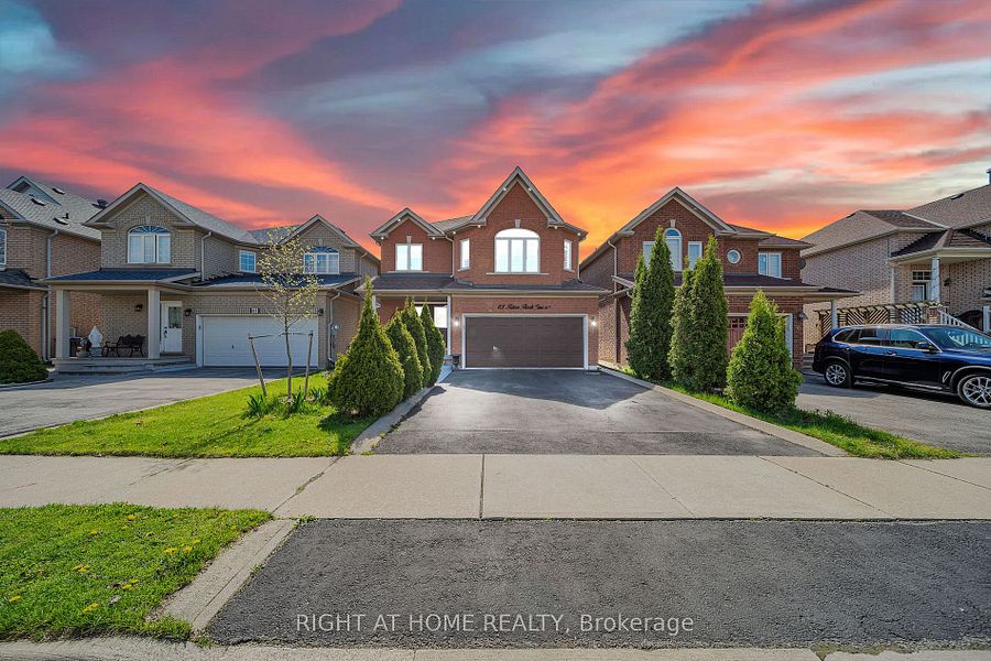 83 River Rock Cres, Brampton